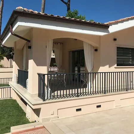 Dei Marmi Villa